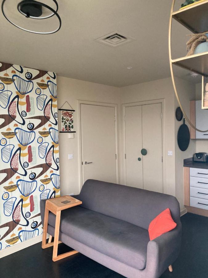 Canal View 1 Bed Apartment In Zone 1 London Eksteriør billede